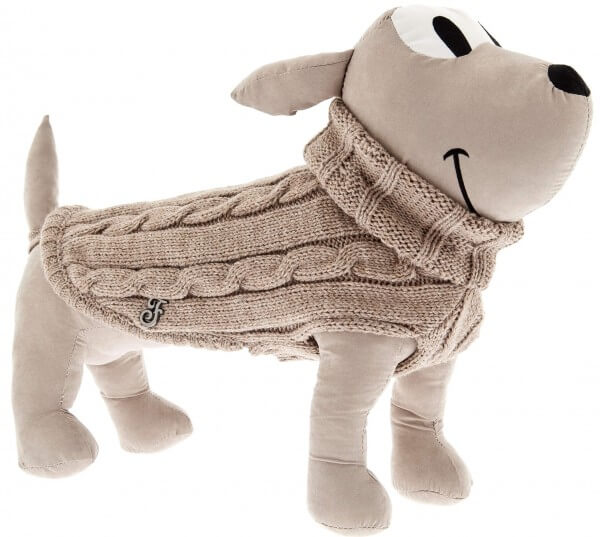 Hundepullover beige Zopfmuster an Hundemodel